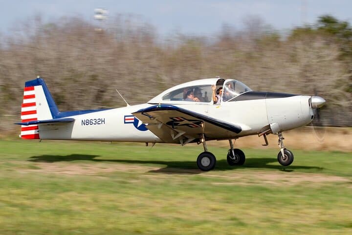 Historic U-18 Navion Scenic Flight Over the South Texas Coast photo 3