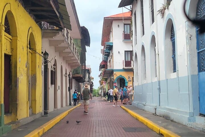 Panama City Tour: Casco Viejo, Amador Causeway & Panama Canal Experience photo 3