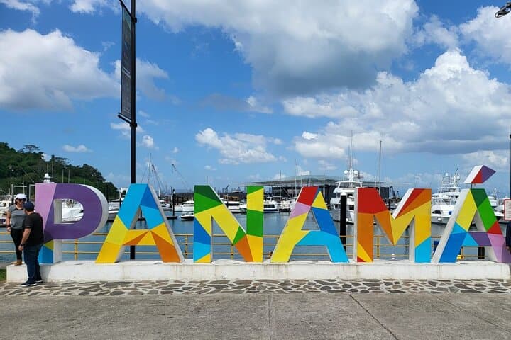 Panama City Tour: Casco Viejo, Amador Causeway & Panama Canal Experience photo 4