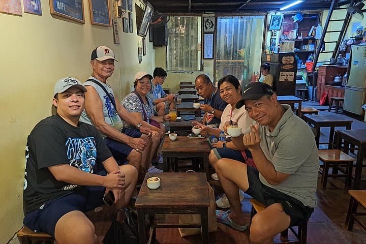 Hanoi Street Food Tour with Local Guide — Best Eats in the Old Quarter photo 2