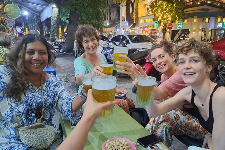 Hanoi Street Food Tour with Local Guide — Best Eats in the Old Quarter photo 4