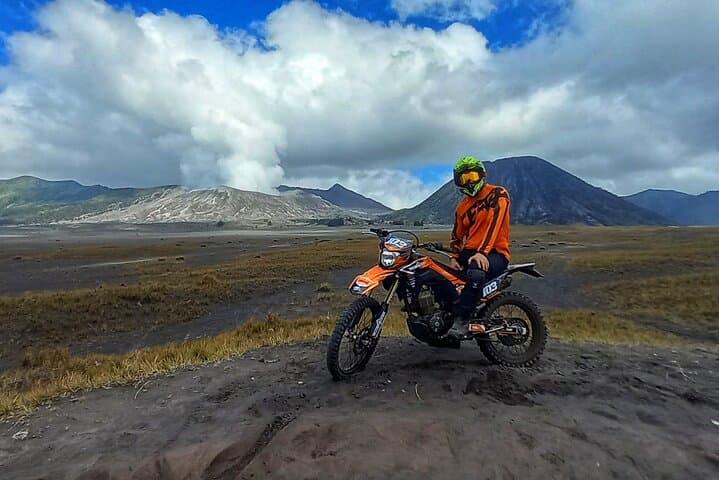 Bromo Dirt Bike Adventure: 150cc Off-Road Tour to Mount Bromo and the Sand Sea photo 4
