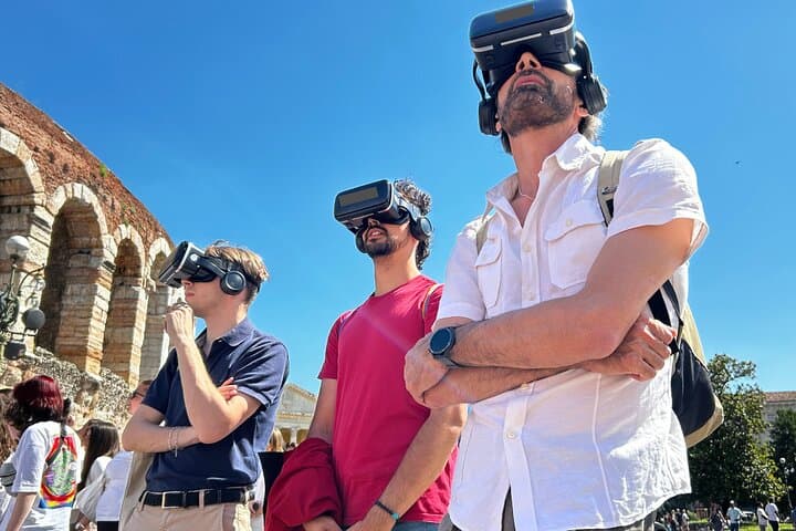 Verona Arena VR Guided Tour: Immersive Roman Amphitheater Experience photo 5