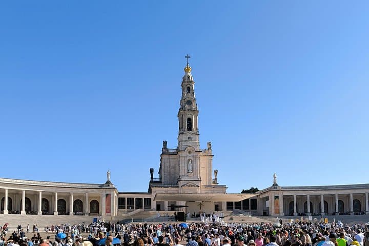 Private Guided Tour of Fátima Sanctuary and Shepherds' Houses from Lisbon photo 3