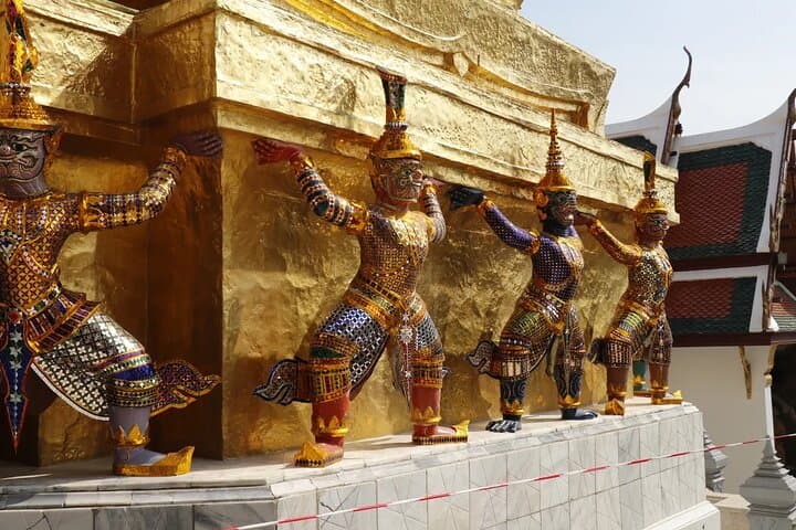 Grand Palace & Emerald Buddha Guided Tour — Half-Day Cultural Walk in Bangkok photo 6