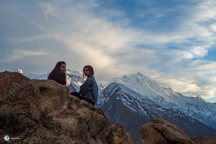 Ultimate Hunza: Glacier Hikes, Attabad Lake & Passu Cones in 5 Days photo 5