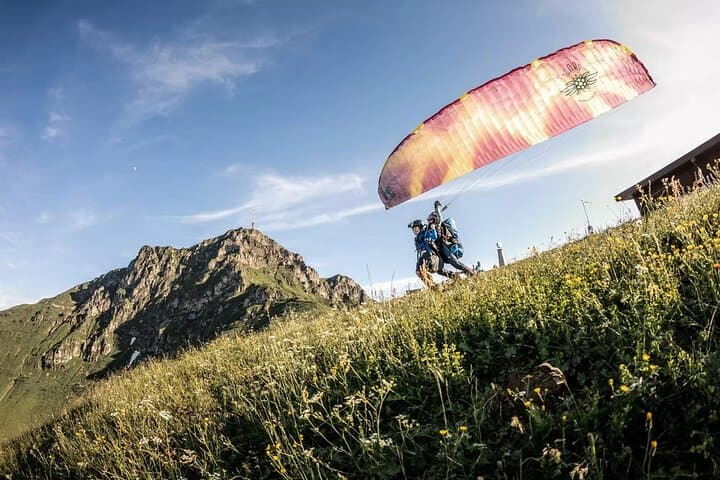 Tandem Paragliding Over St. Johann in Tyrol: 60-Minute Flight Above the Kaiser Mountains photo 2