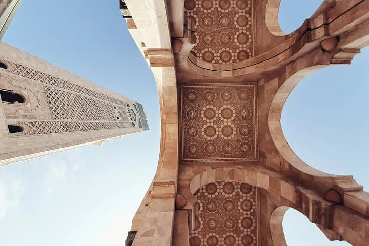 Casablanca Essentials: Hassan II Mosque, Rick's Café & Old Souks Private City Tour