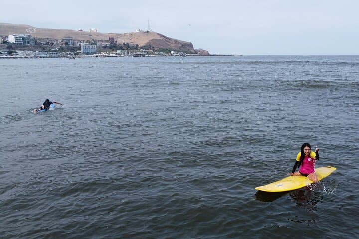 Personalized Surf Lessons in Lima — Learn to Ride Pacific Waves photo 6