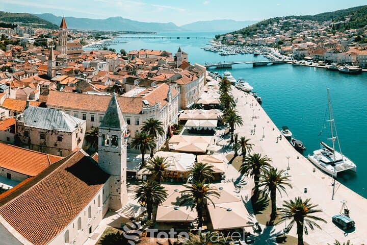 Private Blue Lagoon & 3-Island Day Trip from Split photo 3