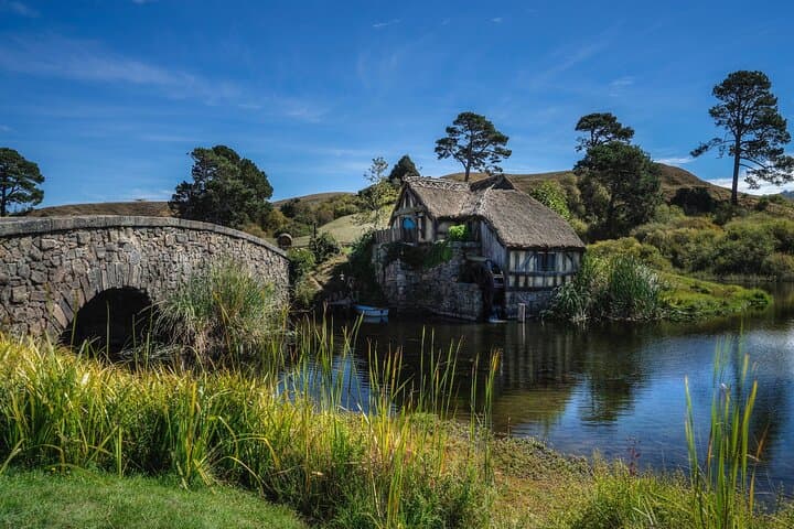 Auckland Arrival: 2-Night Hobbiton & Waitomo Glowworm Tour photo 6