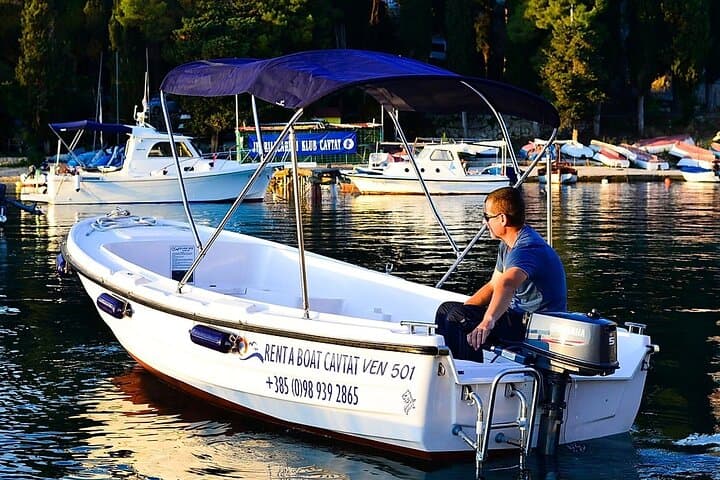 Private Sunset Boat Drive Around Cavtat: Mrkan, Bobara & Supetar photo 2