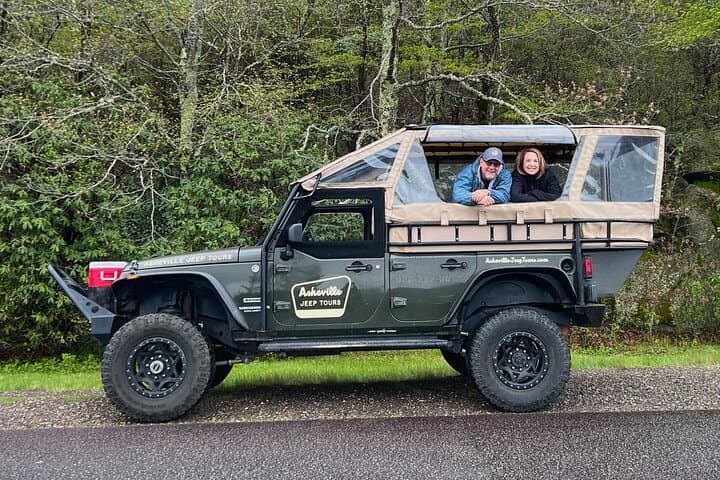 Blue Ridge Parkway Guided Jeep Tour — Fall Foliage Drive near Asheville