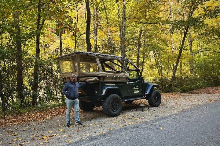 Blue Ridge Parkway Guided Jeep Tour — Fall Foliage Drive near Asheville photo 6