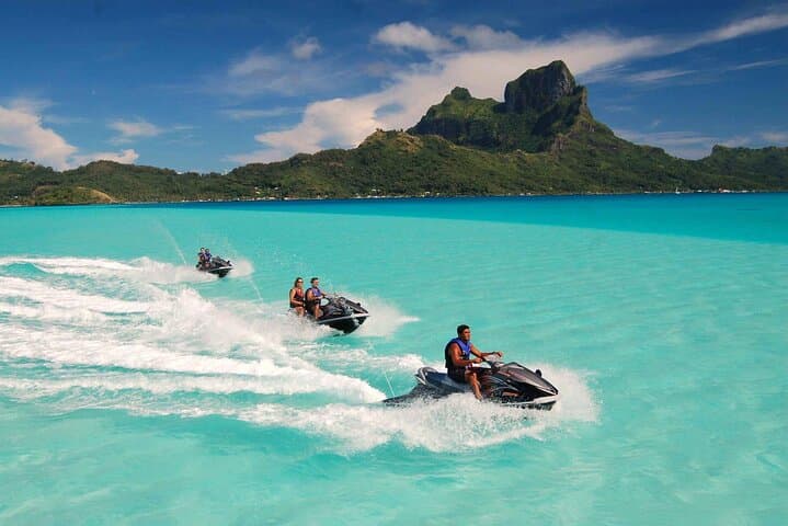 Bora Bora Jet Ski Tour: Circle the Lagoon and Ride Around Mount Otemanu photo 4