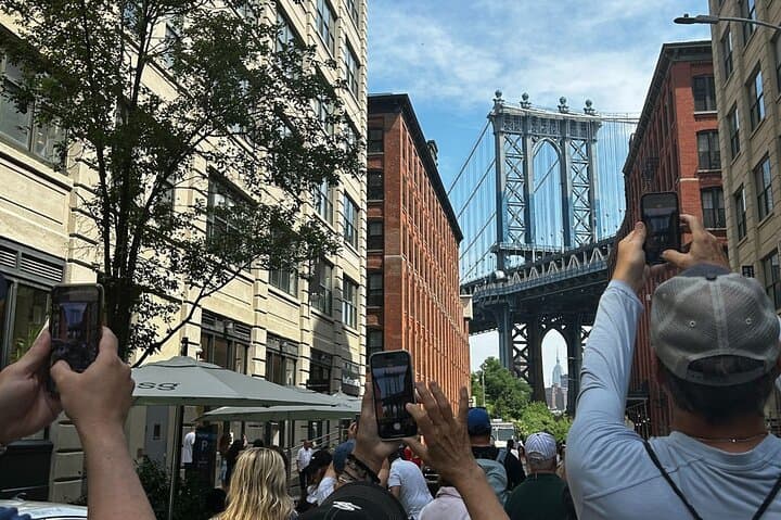 Brooklyn Bridge to DUMBO Walking Tour: Brooklyn Heights & East River Views photo 6