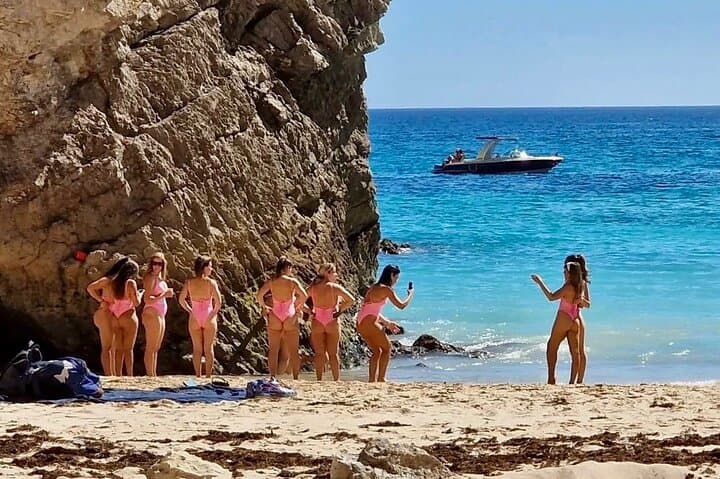 Full-Day Arrábida & Sesimbra Private Tour with Coastal Boat Ride from Lisbon photo 3