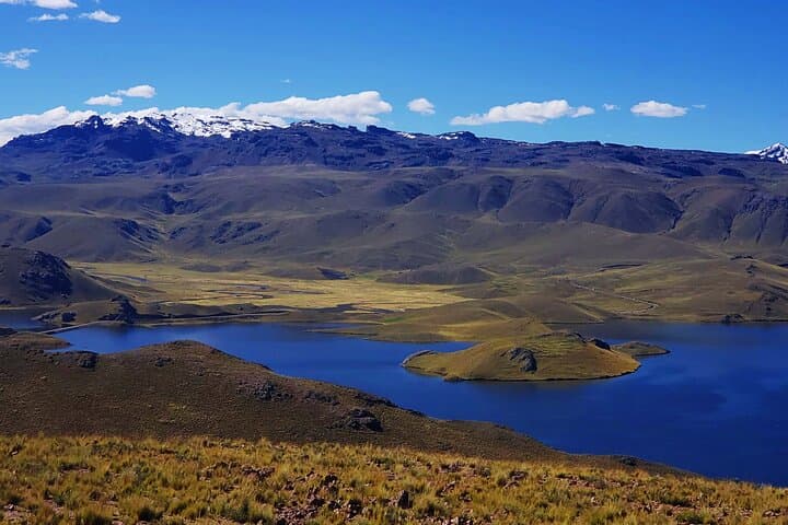 2-Day Colca Canyon Tour: Condors, Hot Springs and Puno Transfer photo 2