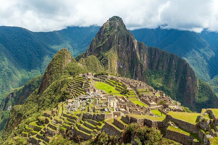 Private Full-Day Machu Picchu Tour from Cusco — Guide, Logistics & What to Expect photo 2