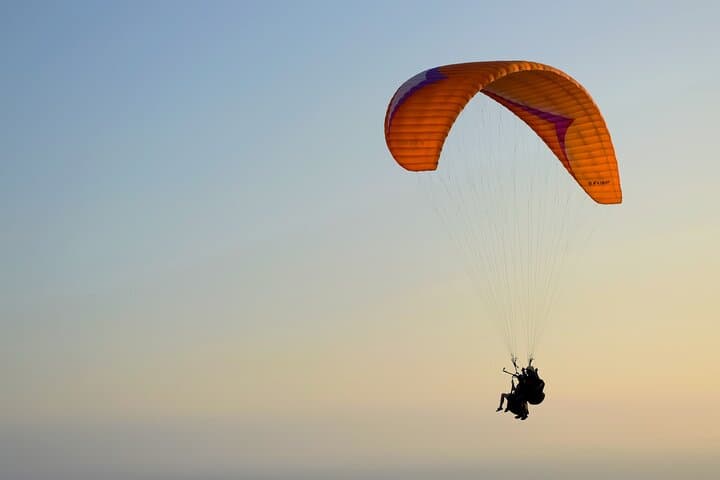 Coastal Paragliding Over Costa Verde: Private Paratrike Flights in Lima photo 2