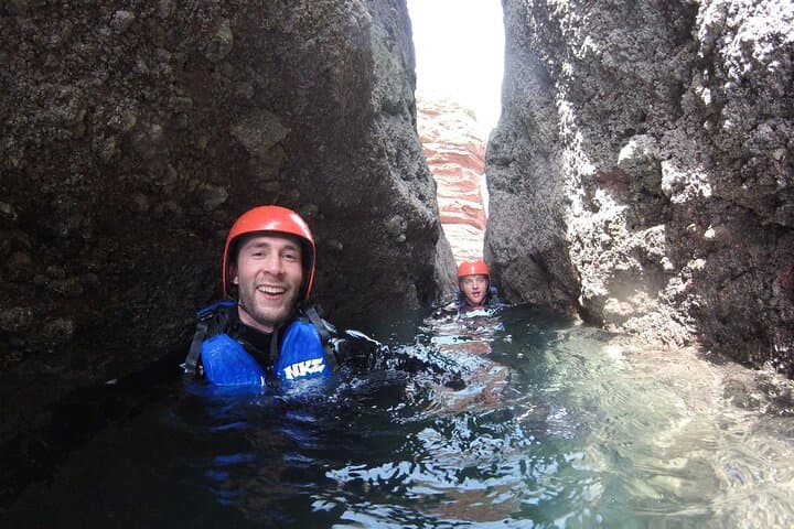 Torquay Coasteering: Geopark Cliffs, Caves & Ocean Jumps photo 6