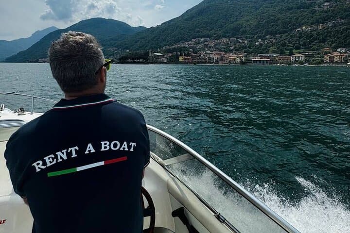 Private Lake Como Boat Tour — 5–6 Hour Luxury Cruise to Bellagio, Villas & Gorges