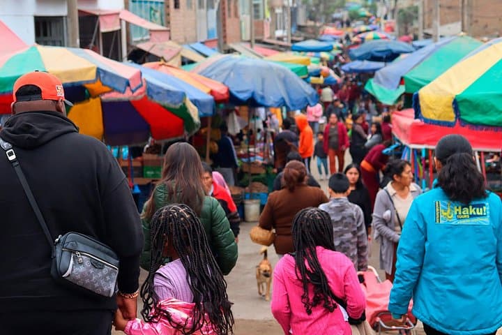 Lima Reality Tour: Yellow Stairs Shanty Town Walk & Historic Center photo 2