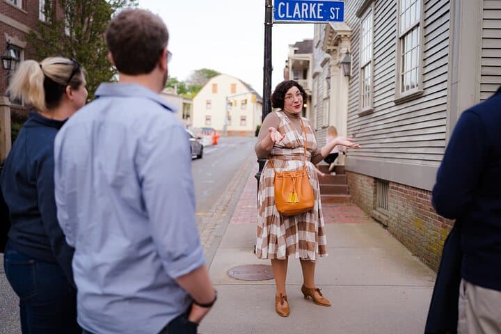 Discover Colonial Newport: Guided Historic Walking Tour of Washington Square photo 4
