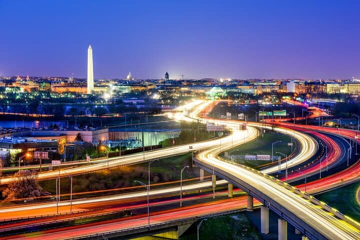 Nighttime Monuments of Washington DC: Private Evening Tour photo 4
