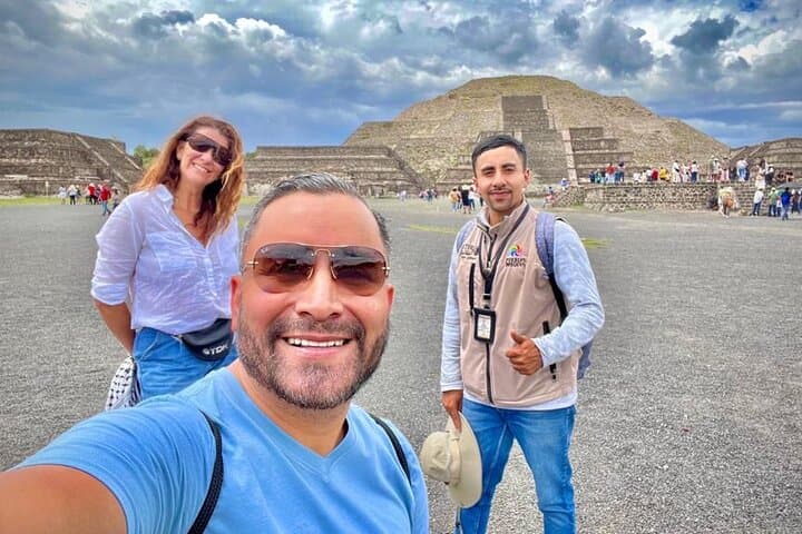 Dawn Hot Air Balloon Over Teotihuacan Pyramids — From Mexico City photo 2