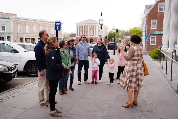 Road to Independence Walking Tour: Newport Revolutionary War History Walk