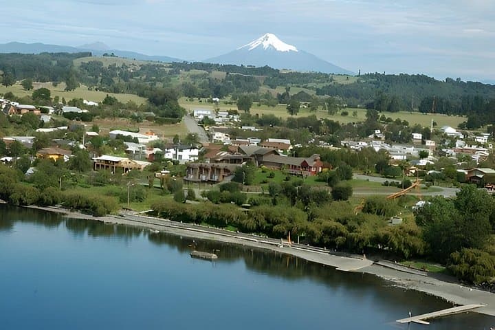 Between Lakes: Entre Lagos, Puerto Octay, Lake Rupanco and Puyehue Day Tour photo 2