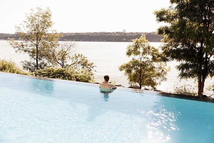 Strom Spa Thermal Circuit and St. Lawrence Views in Old Quebec photo 4