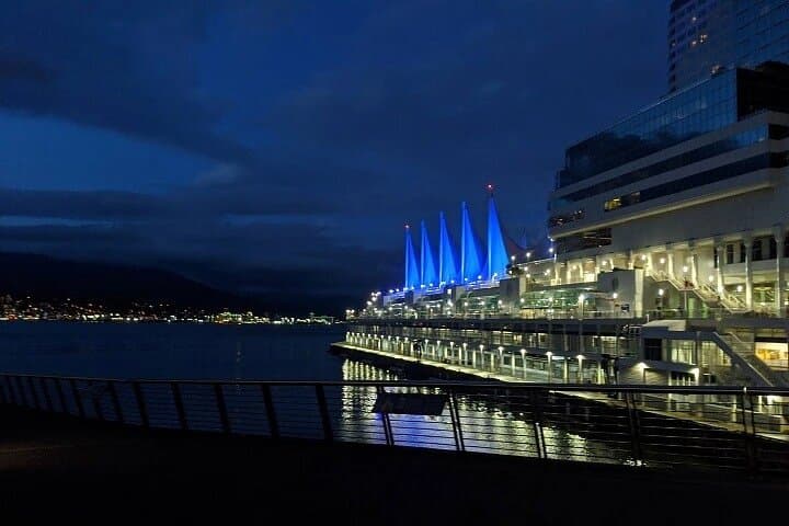 Vancouver YVR Layover: Private Executive Van Tour of City Highlights photo 4
