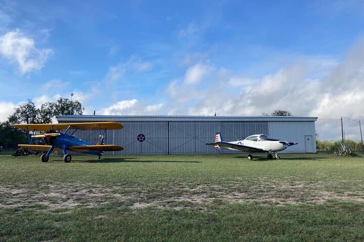 Historic U-18 Navion Scenic Flight Over the South Texas Coast photo 4
