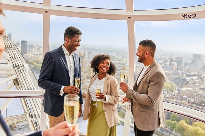 Soaring Above the Thames: London Eye Champagne Experience