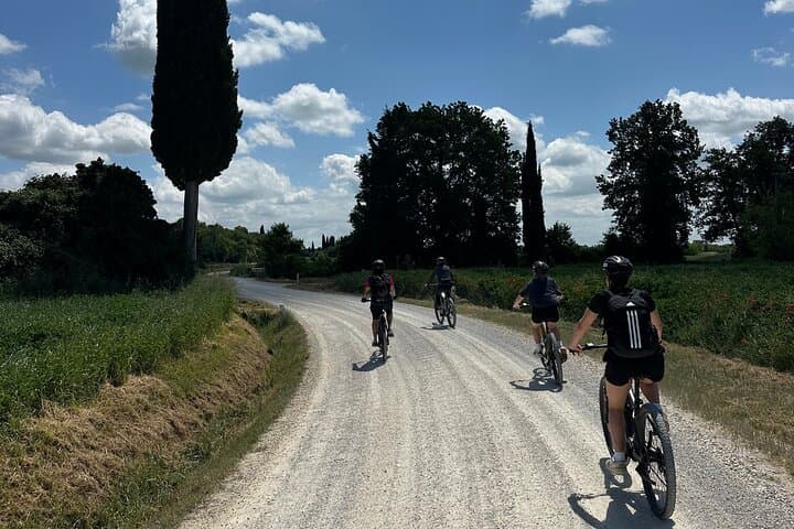 E-Bike Val d'Orcia Pienza Pecorino Cheese Tasting photo 5