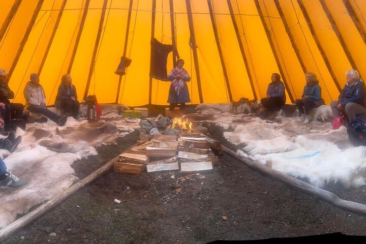 Private Sami Reindeer Encounter and Joik at Hammerfest photo 6