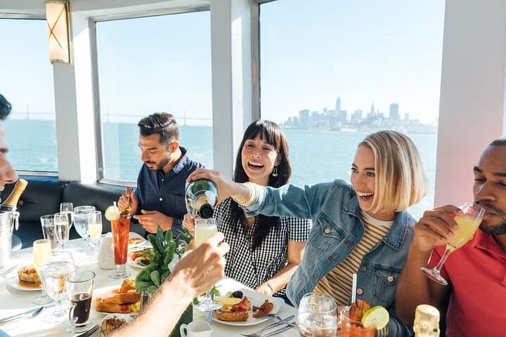 Signature Brunch Cruise on Lake Michigan — Chicago Skyline & Bottomless Mimosas photo 1