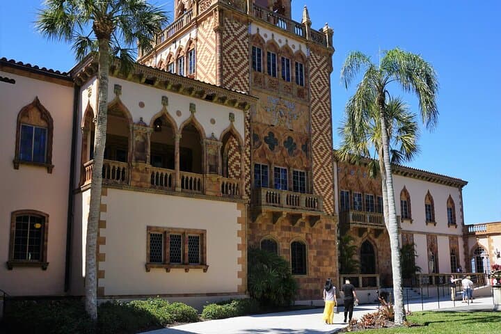 Sarasota Spectacles: Self-Guided Scavenger Hunt Through Art, Bayfront & History photo 6