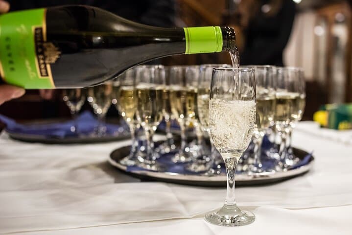 Bottomless Brunch Cruise on the Danube: Prosecco, Parliament & Views in Budapest photo 6