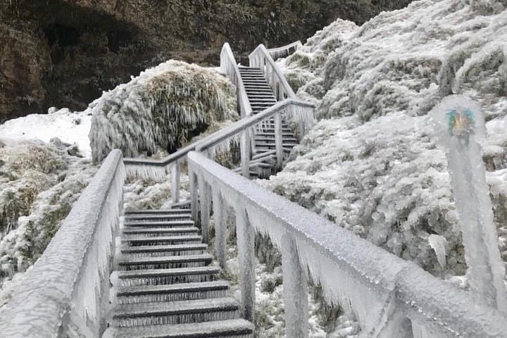 South Coast Private Tour — Black Sand Beach, Waterfalls & Glacier (10-Hour) photo 6