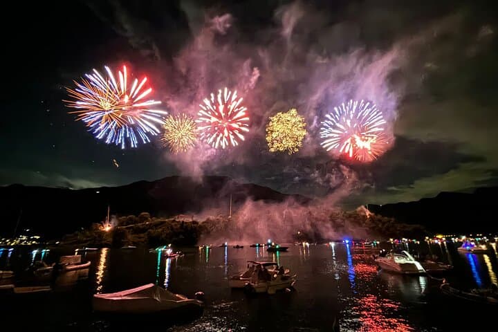 Lake Como Sunset Fireworks Cruise — Private Evening Boat Tour to Isola Comacina, Varenna & Villa d'Este