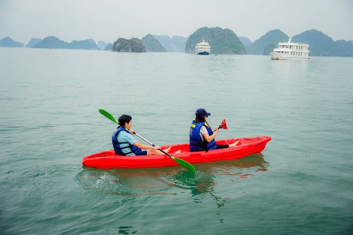 Lan Ha Bay 2-Day Overnight Cruise from Hanoi: Kite Cruise, Kayaking & Swimming