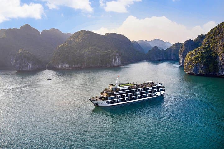 Kite Cruise Lan Ha Bay: 3-Day Lan Ha & Cat Ba Overnight Cruise from Hanoi photo 2