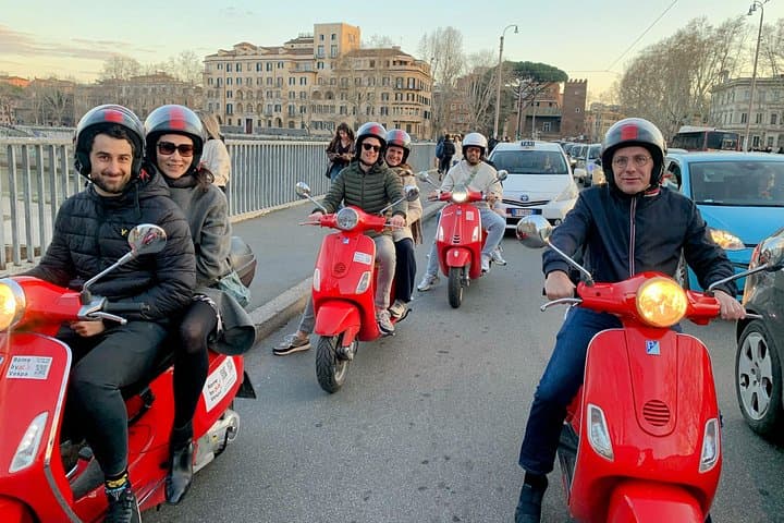 Rome Vespa Tour with Francesco: Ride the City’s Iconic Streets photo 3
