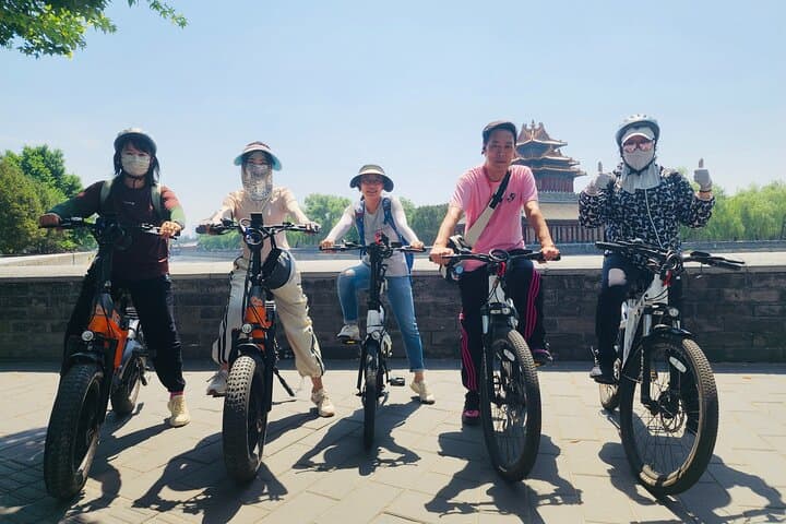 Cycle Beijing's UNESCO Central Axis: Historic 7.8 km City Bike Tour photo 5