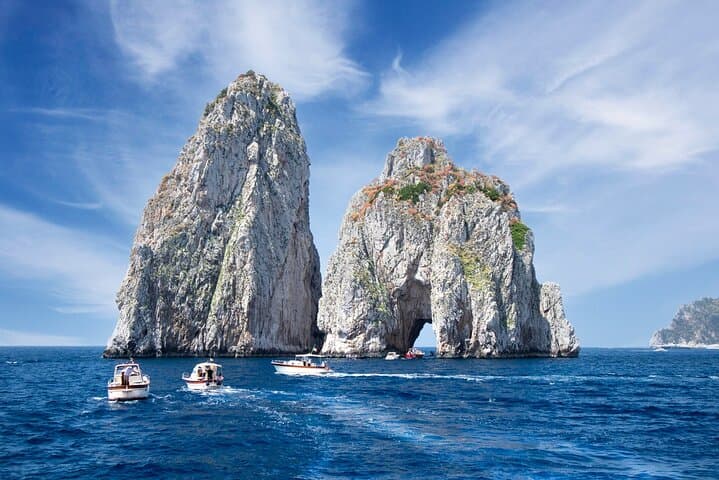 Capri small-group boat cruise & Blue Grotto from Sorrento photo 3