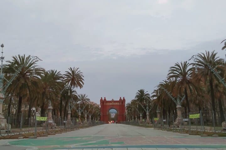 Salsa and Merengue Beginners Class on Montjuïc Hill, Barcelona photo 2