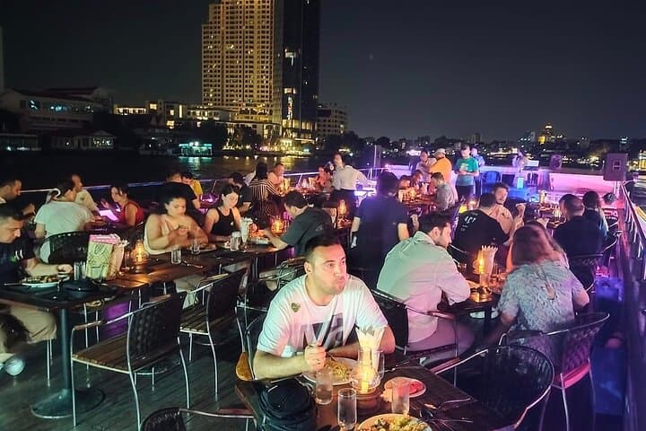 Bangkok Chao Phraya Dinner Cruise: Grand Pearl Evening Buffet & Live Thai Dance photo 6